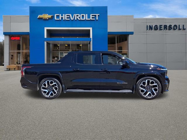 Used 2025 Chevrolet Silverado EV RST AWD/4WD image 28
