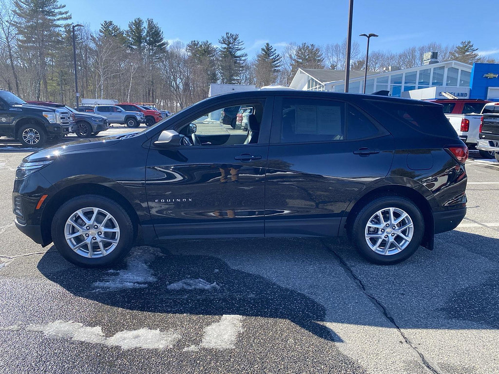 Used 2024 Chevrolet Equinox LS w/ LS Convenience Package AWD/4WD image 6