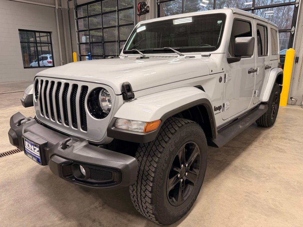 Used 2023 Jeep Wrangler Unlimited Sahara image 4