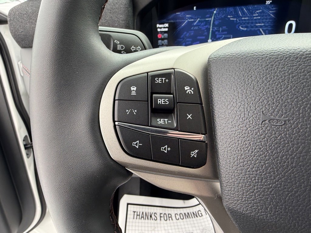 Used 2025 Ford Explorer Active w/ Active Comfort Package image 10
