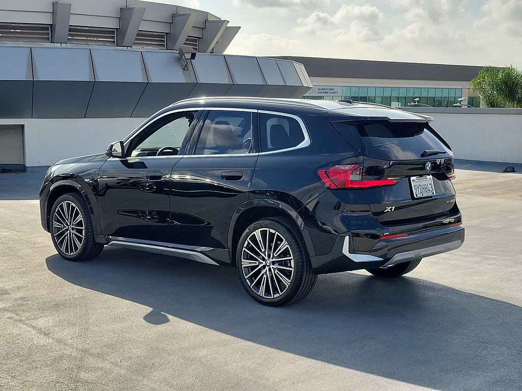 Used 2026 BMW X1 xDrive28i w/ Technology Package AWD/4WD image 2