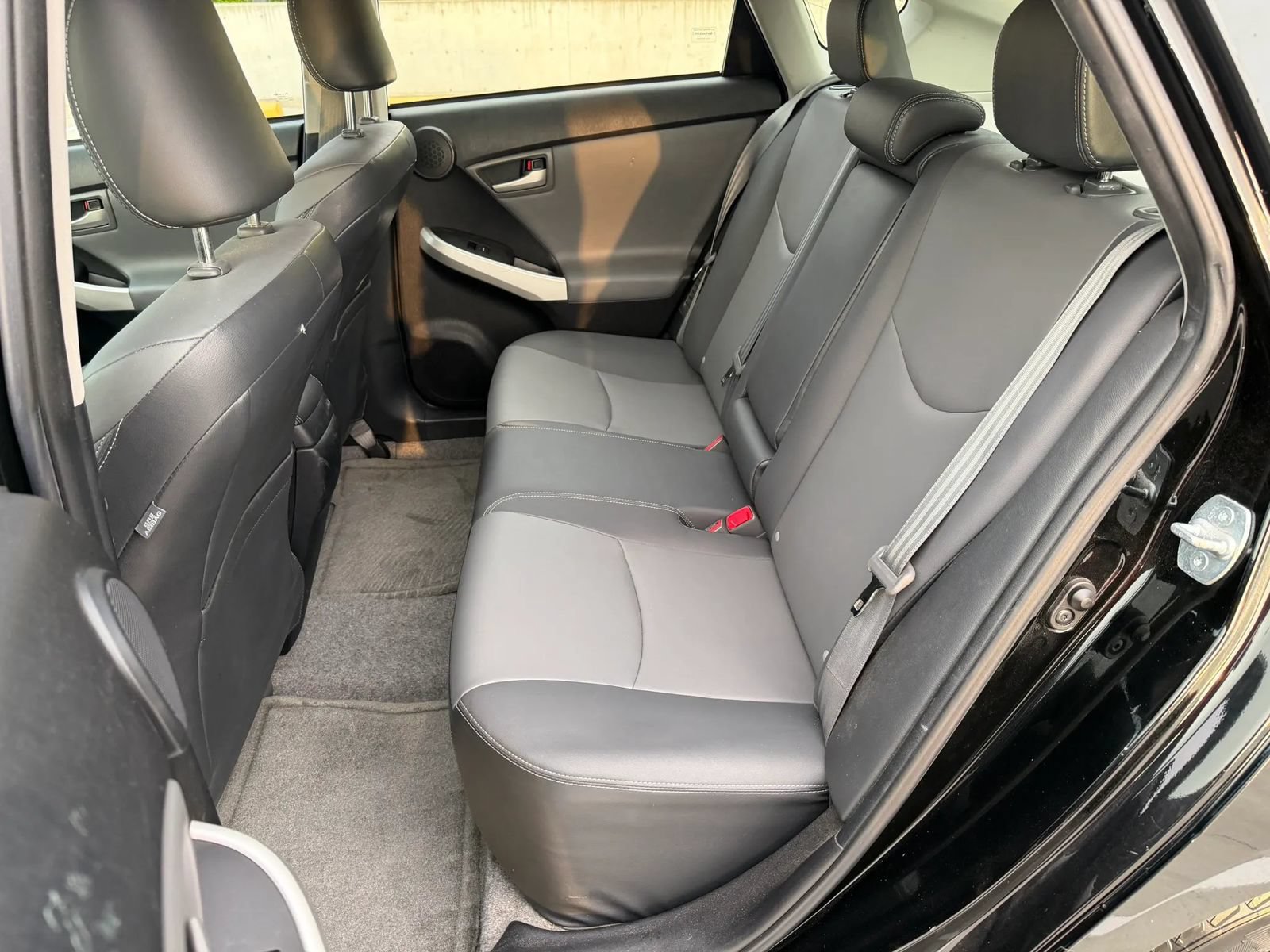 Used 2014 Toyota Prius Four FWD image 42