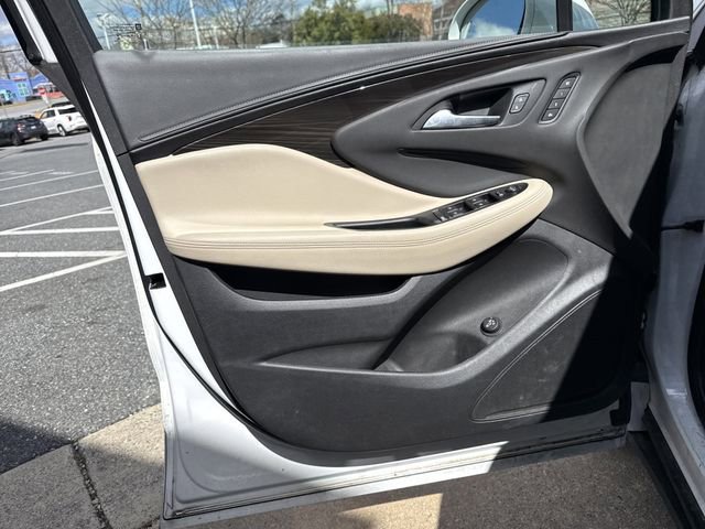 Used 2019 Buick Envision Essence image 7