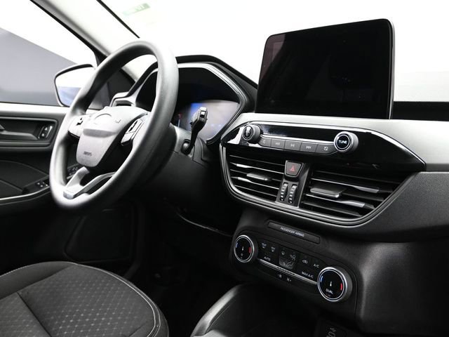 Used 2025 Ford Escape Active AWD/4WD image 16