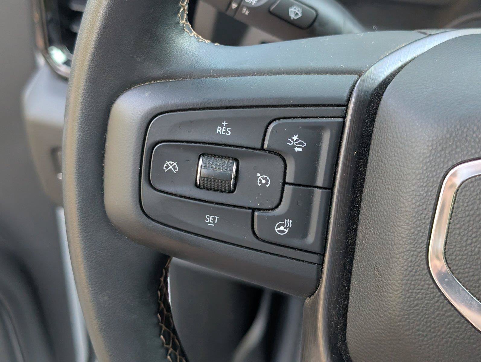 Used 2024 GMC Sierra 2500 AT4 w/ AT4 Premium Plus Package AWD/4WD image 32