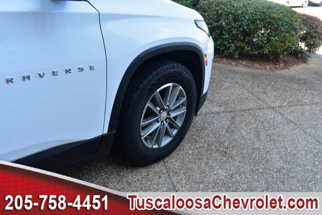 Used 2023 Chevrolet Traverse LT FWD image 16