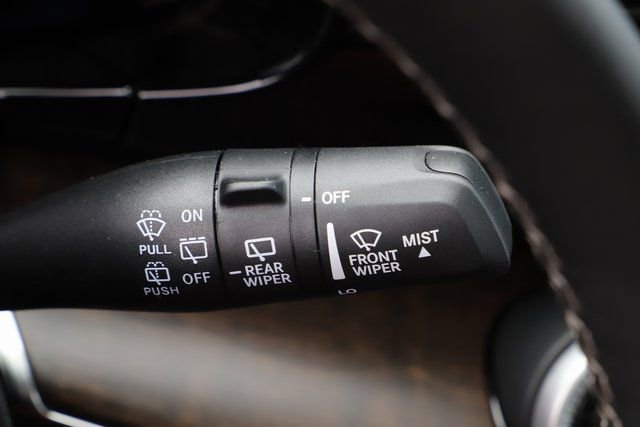 New 2024 Jeep Grand Wagoneer L 4WD w/ Convenience Group III image 48