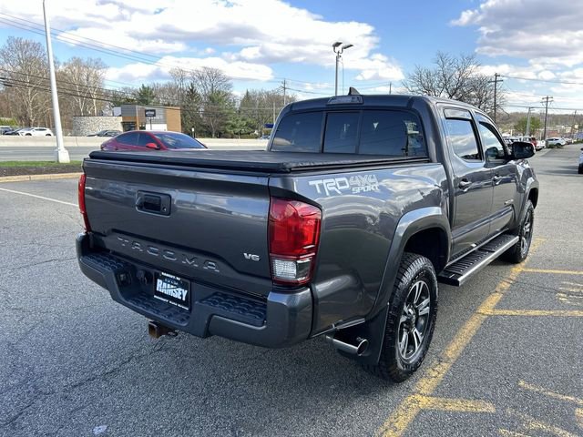 Used 2016 Toyota Tacoma TRD Sport image 8