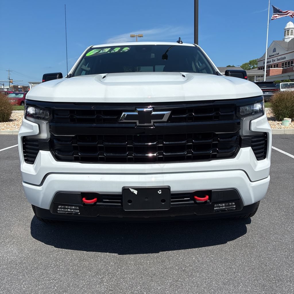 Used 2024 Chevrolet Silverado 1500 RST w/ Redline Edition AWD/4WD image 2