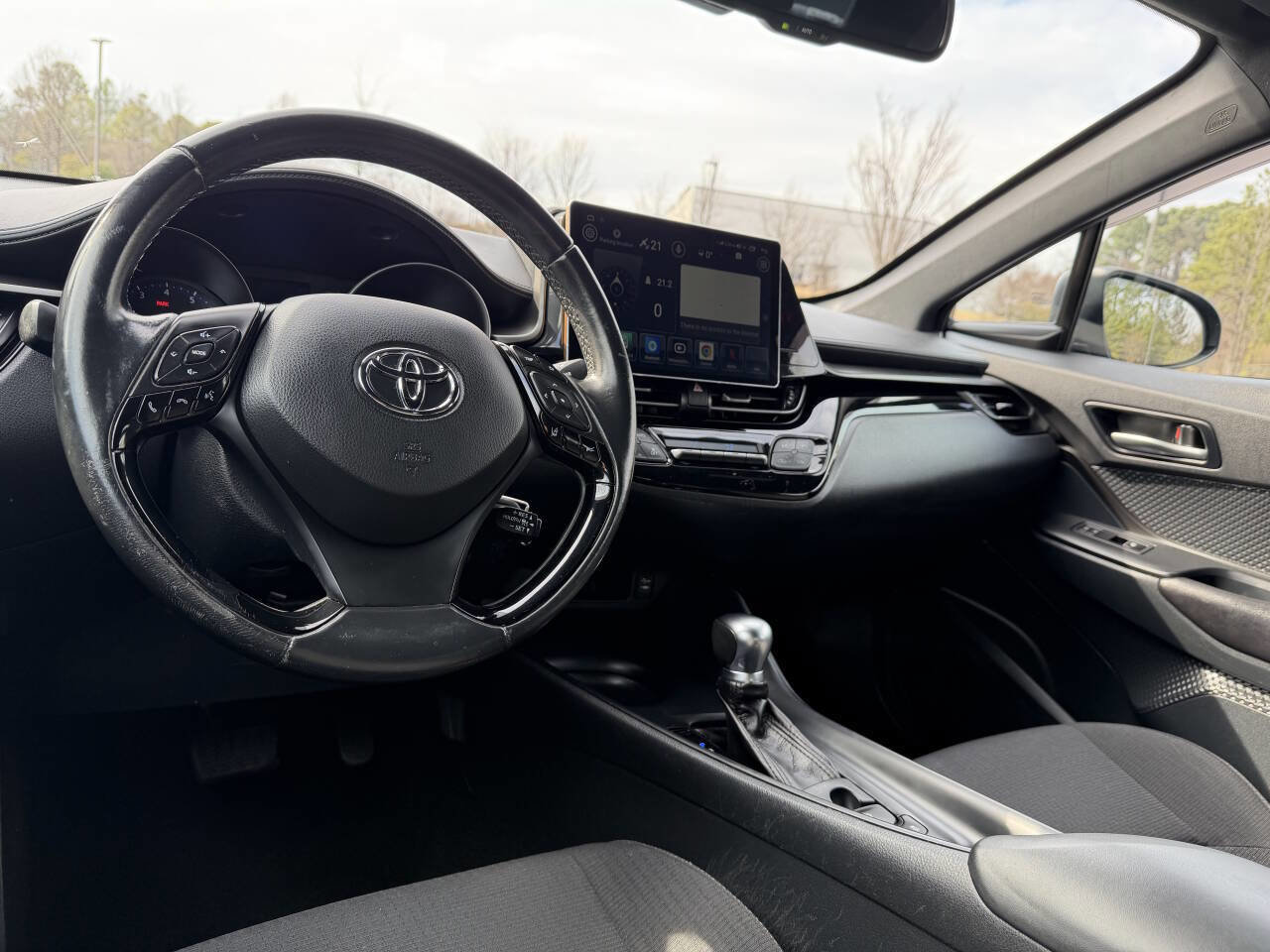Used 2018 Toyota C-HR XLE image 22