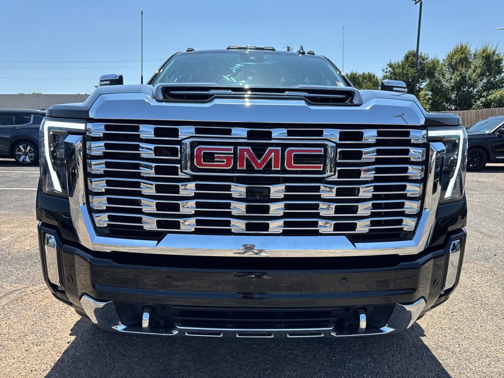 Used 2024 GMC Sierra 3500 Denali w/ Denali Reserve Package AWD/4WD image 2