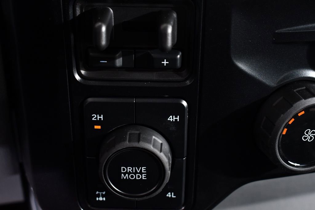 New 2026 Ford F350 XLT w/ XLT Premium Package image 30