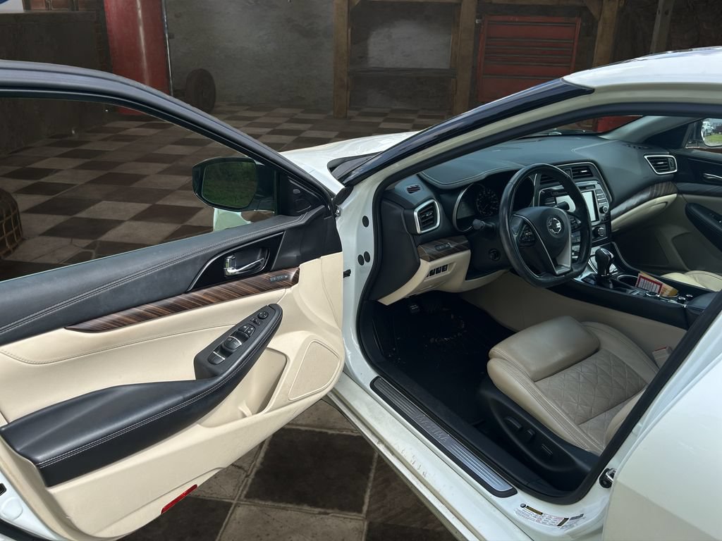 Used 2016 Nissan Maxima Platinum FWD image 15
