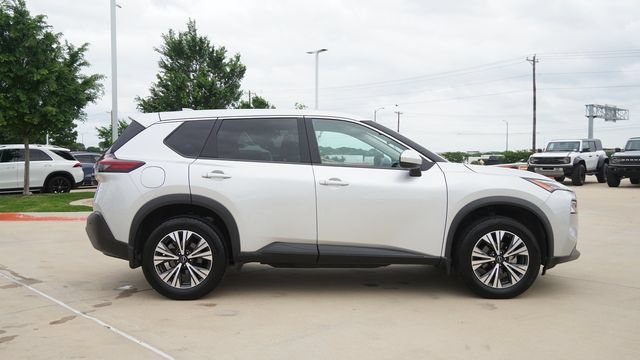 Used 2023 Nissan Rogue SV FWD image 10