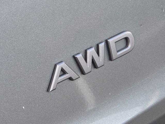 Used 2024 Nissan Rogue S image 4