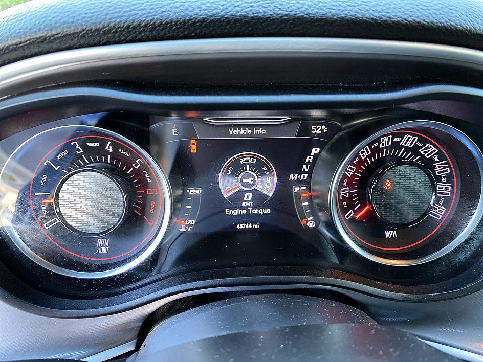 Used 2022 Dodge Challenger R/T Scat Pack RWD image 16