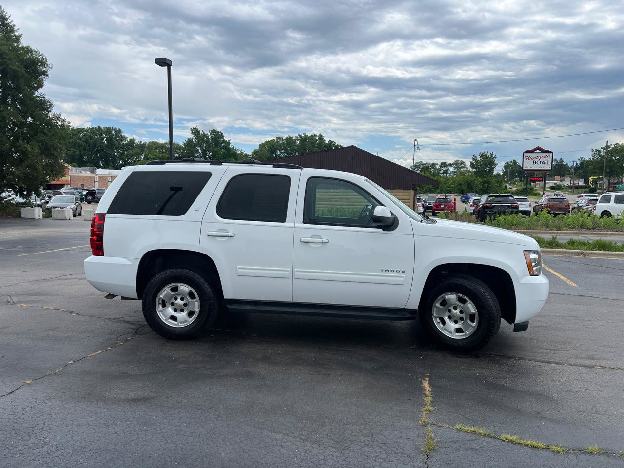Used 2012 Chevrolet Tahoe LT AWD/4WD image 10