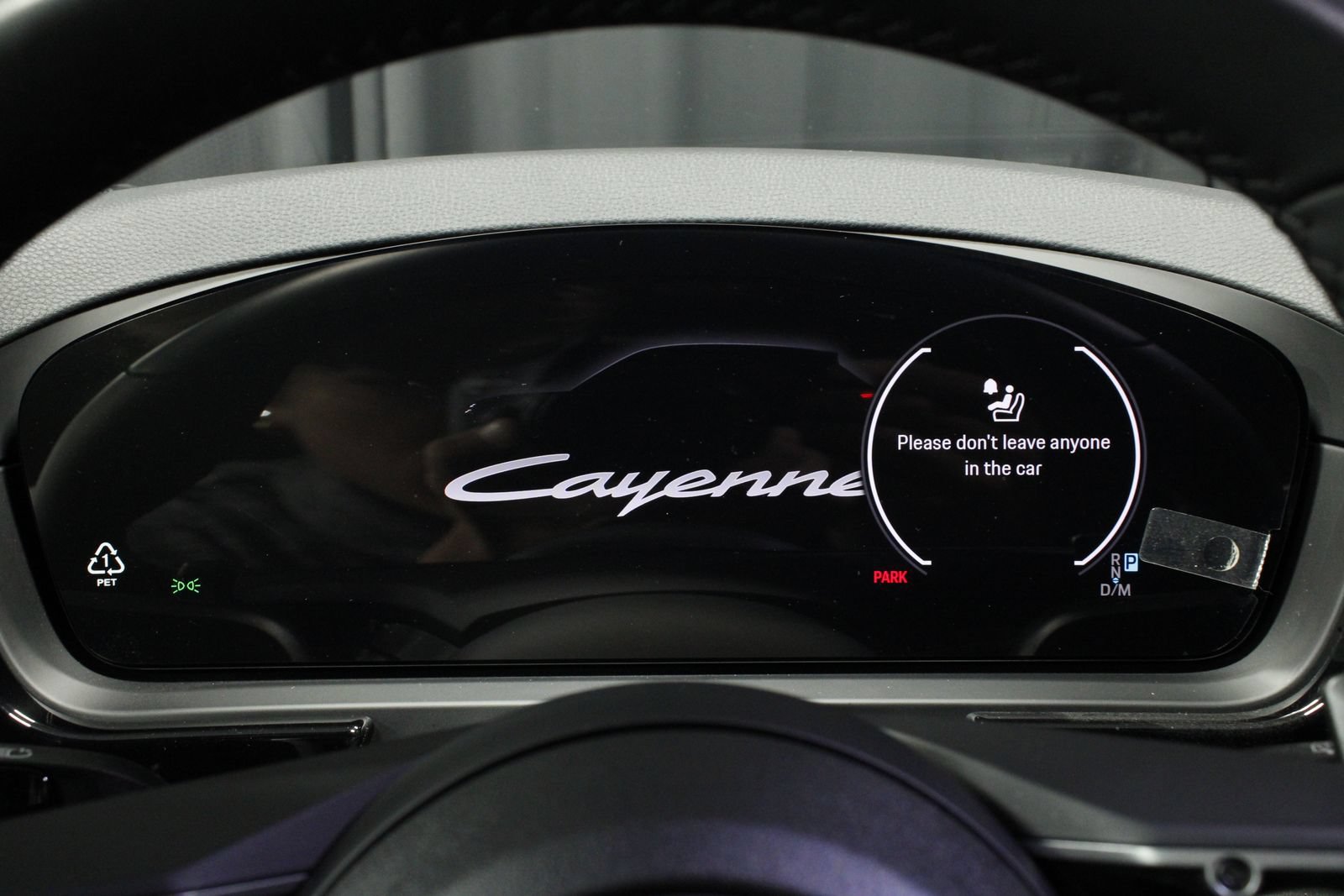 Certified 2025 Porsche Cayenne AWD/4WD image 12