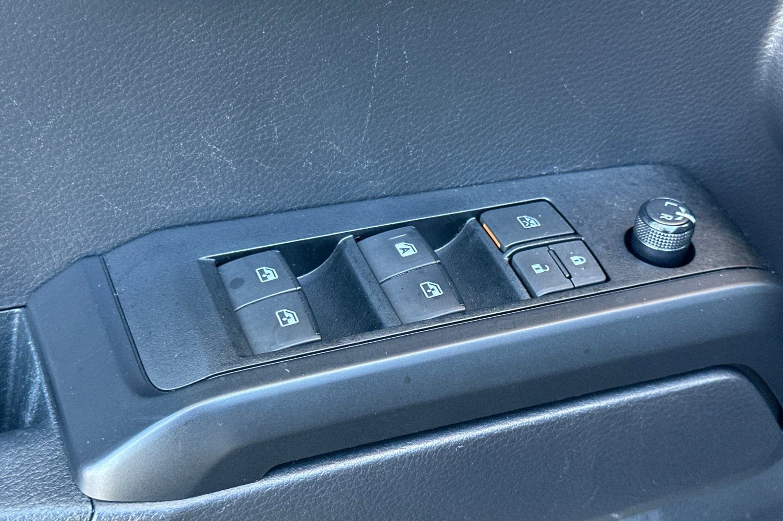 Used 2022 Toyota Tacoma SR AWD/4WD image 13