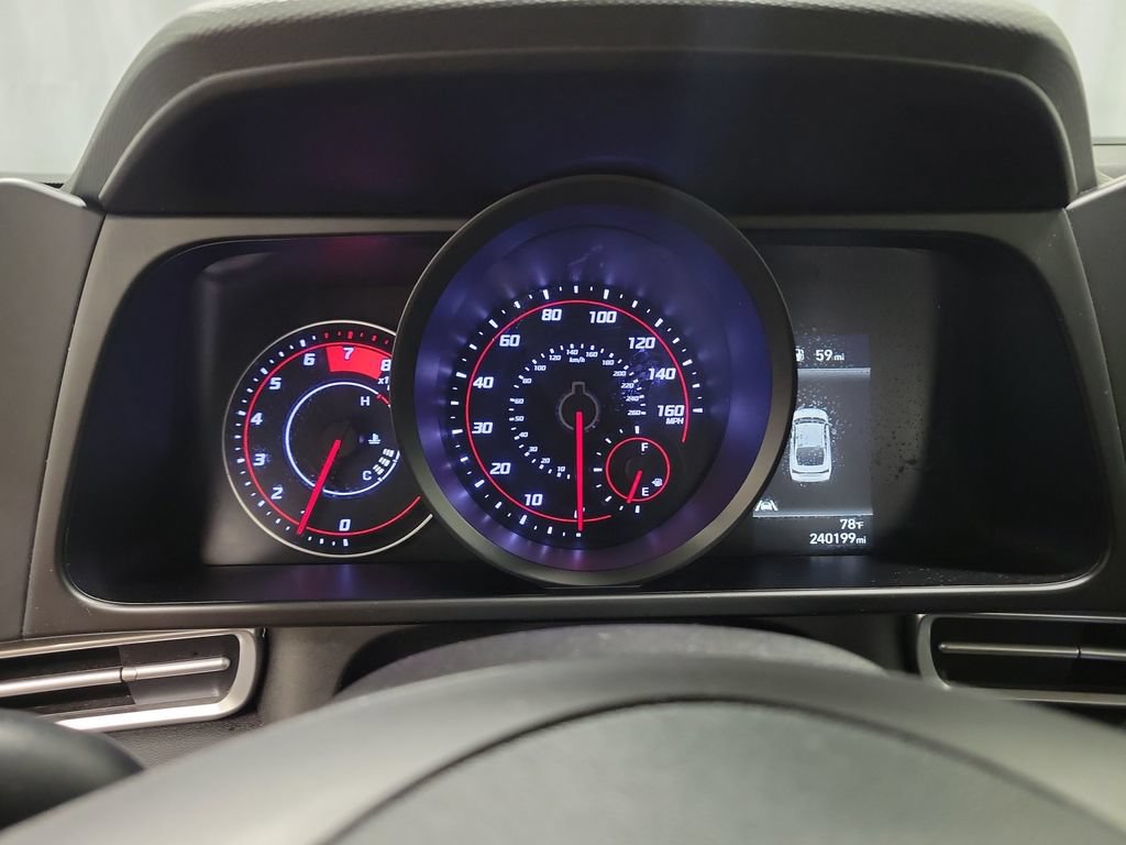 Used 2022 Hyundai Elantra SEL FWD image 22