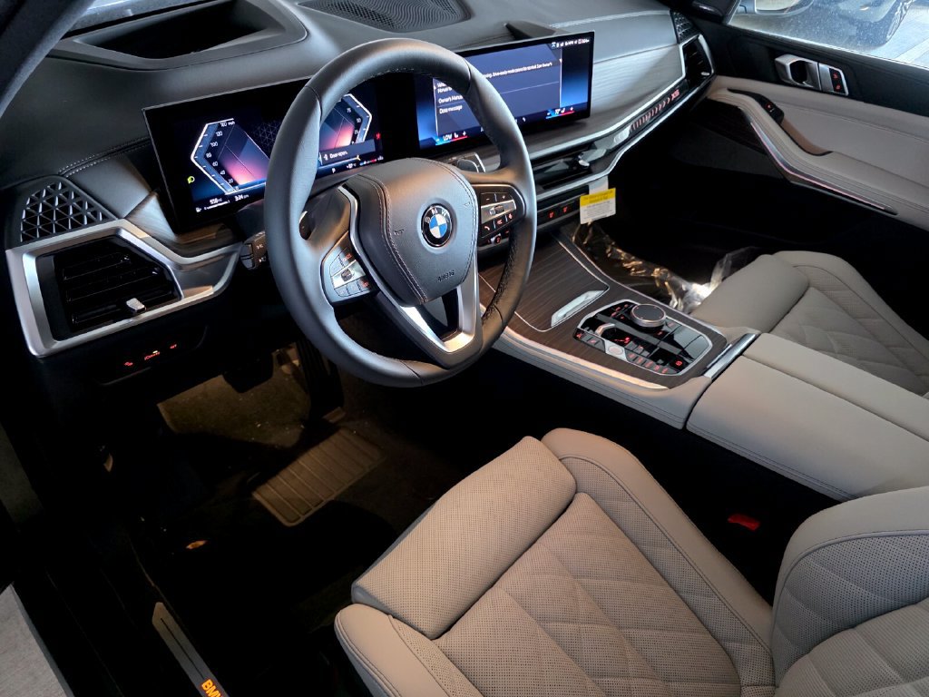 New 2026 BMW X5 xDrive40i w/ Premium Package AWD/4WD image 8