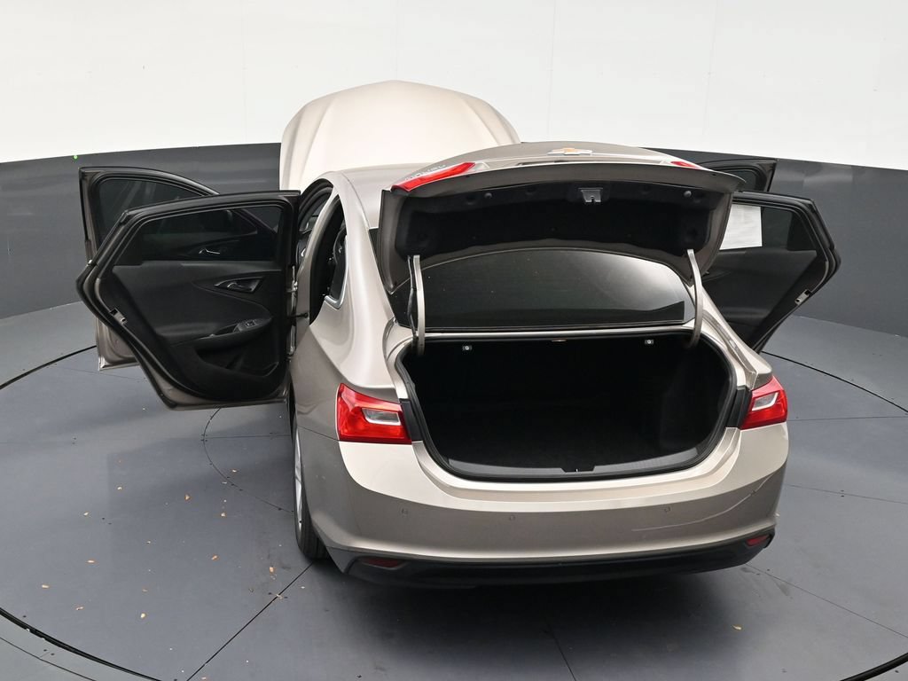Used 2025 Chevrolet Malibu LS FWD image 33