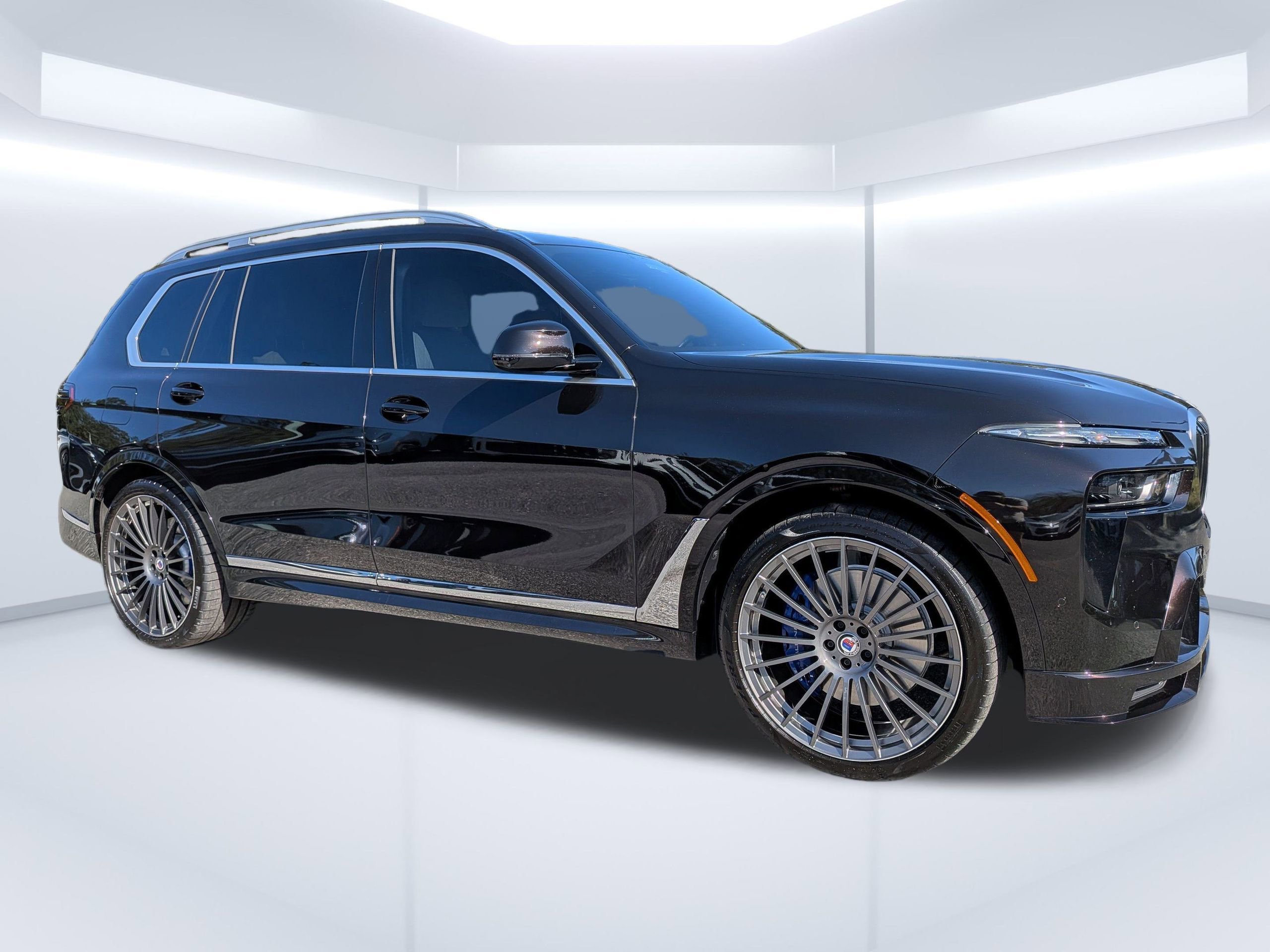 Used 2024 BMW ALPINA XB7 image 1