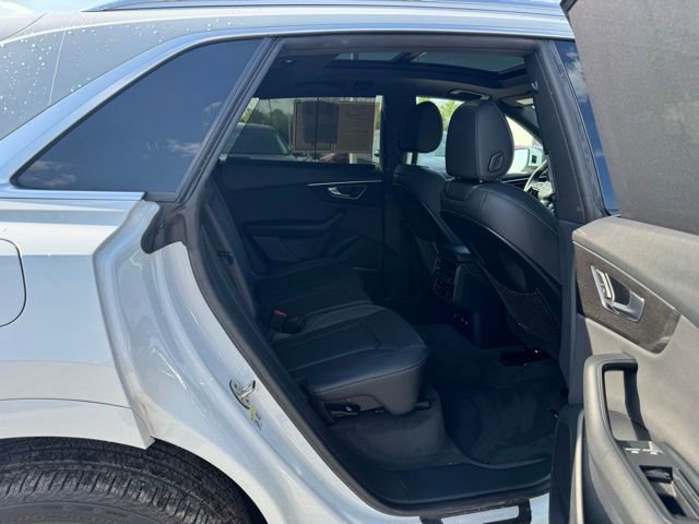 Used 2019 Audi Q8 Prestige AWD/4WD image 9