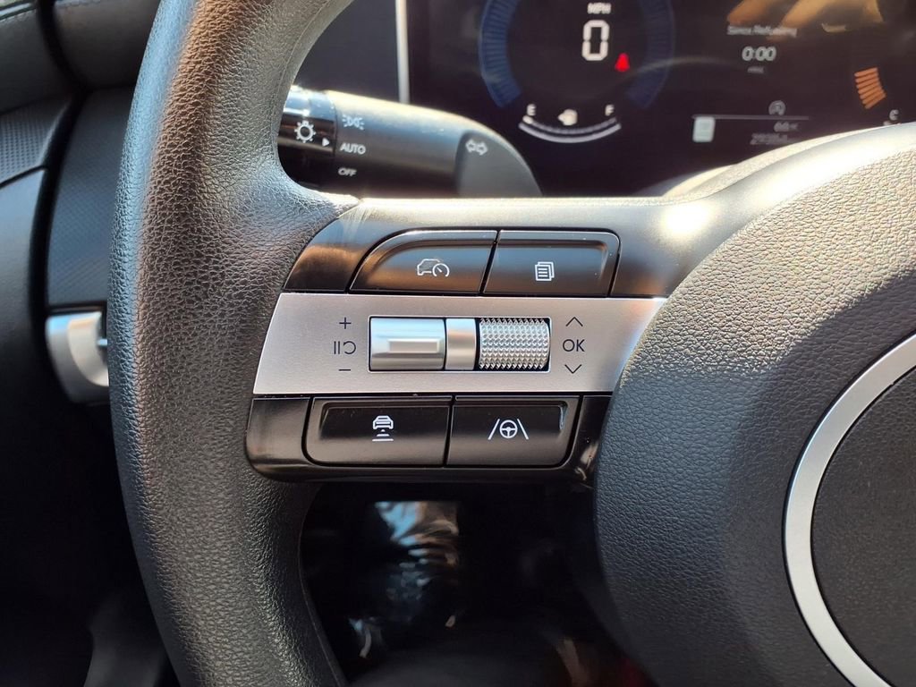 Used 2025 Hyundai Tucson SEL image 12