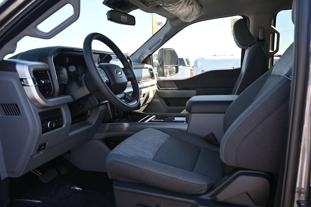 New 2027 Ford F250 XLT w/ XLT Premium Package AWD/4WD image 16