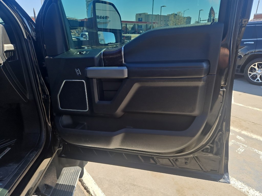 Used 2017 Ford F450 Platinum w/ Platinum Ultimate Package image 9