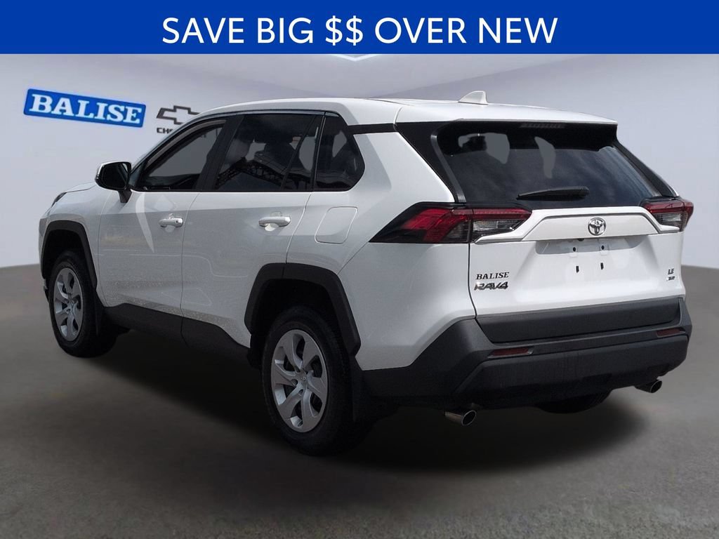 Used 2024 Toyota RAV4 LE AWD/4WD image 6