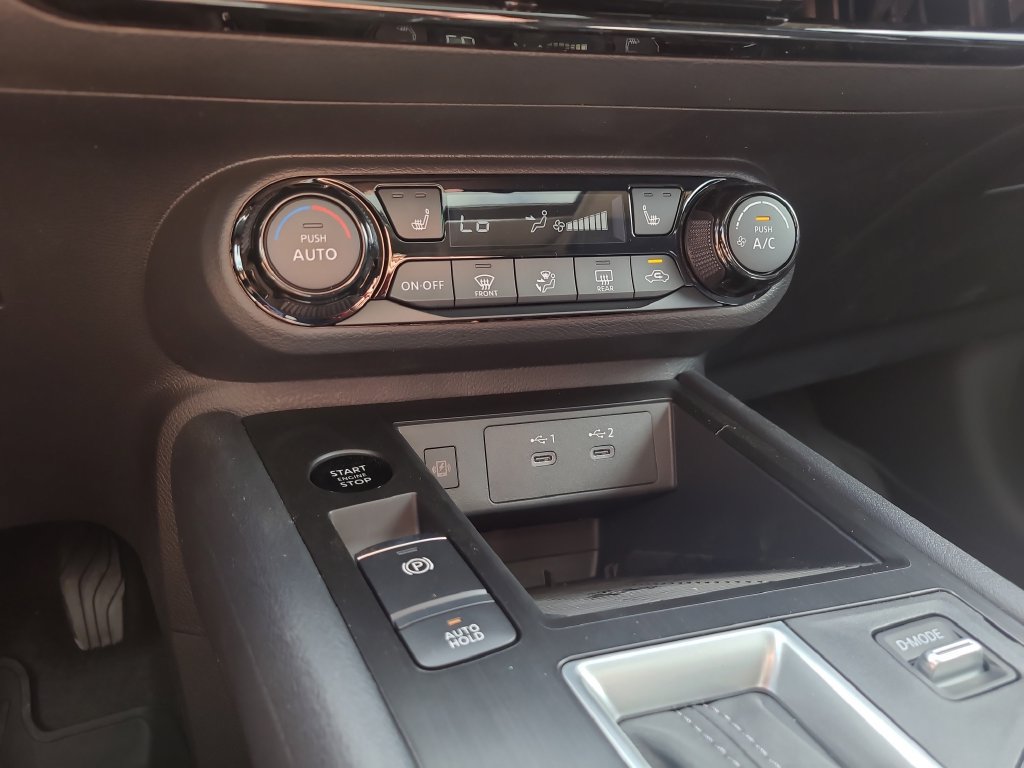New 2026 Nissan Kicks SV w/ SV Premium Package FWD image 17