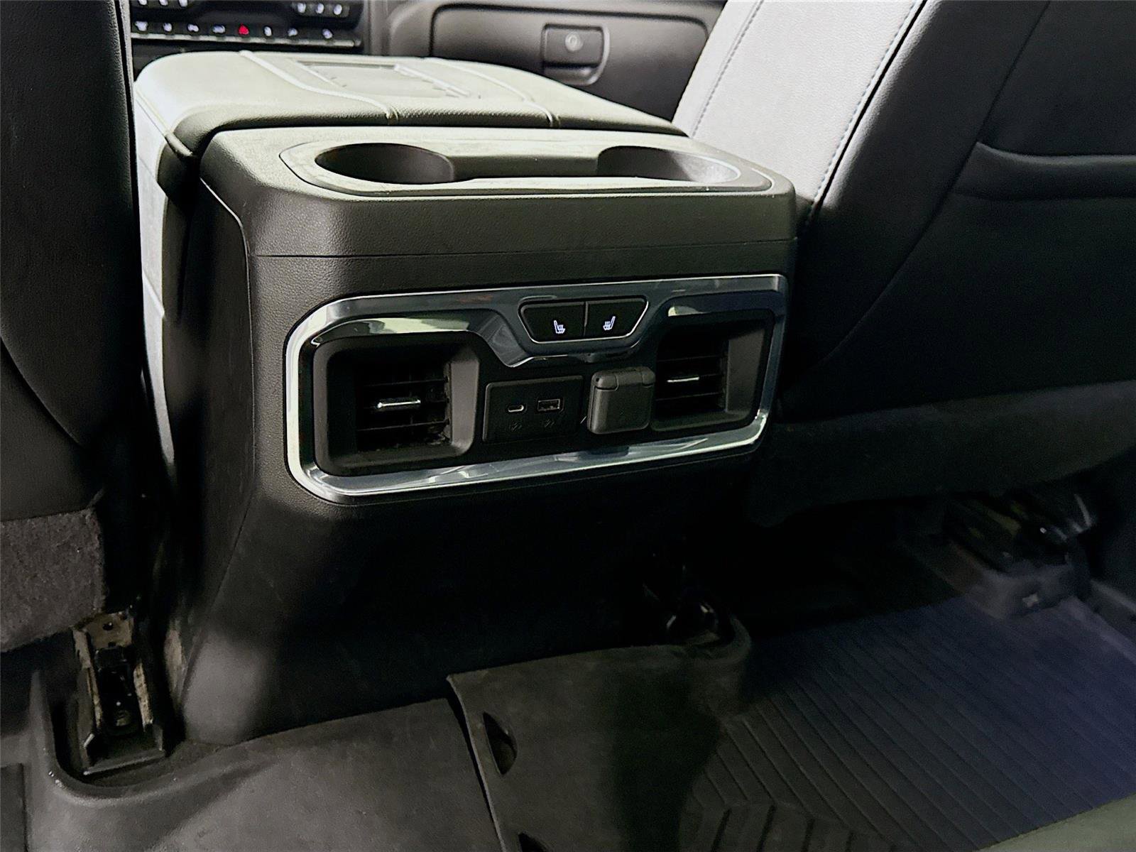 Used 2020 GMC Sierra 3500 AT4 w/ AT4 Premium Package image 20