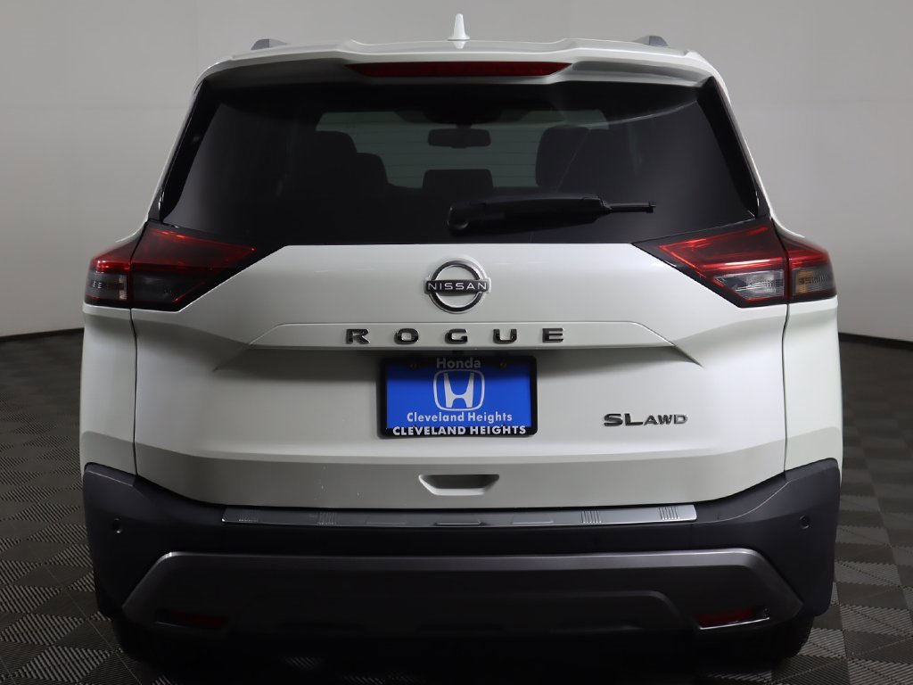 Used 2023 Nissan Rogue SL w/ SL Premium Package image 13