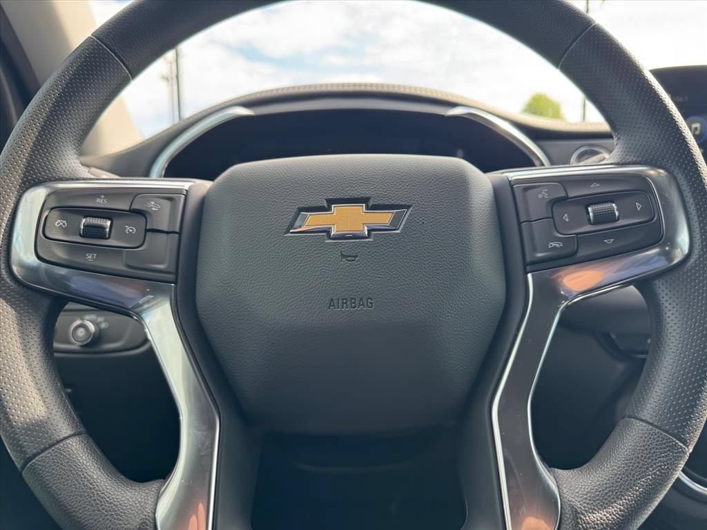 New 2025 Chevrolet Blazer LT w/ Convenience Package FWD image 14