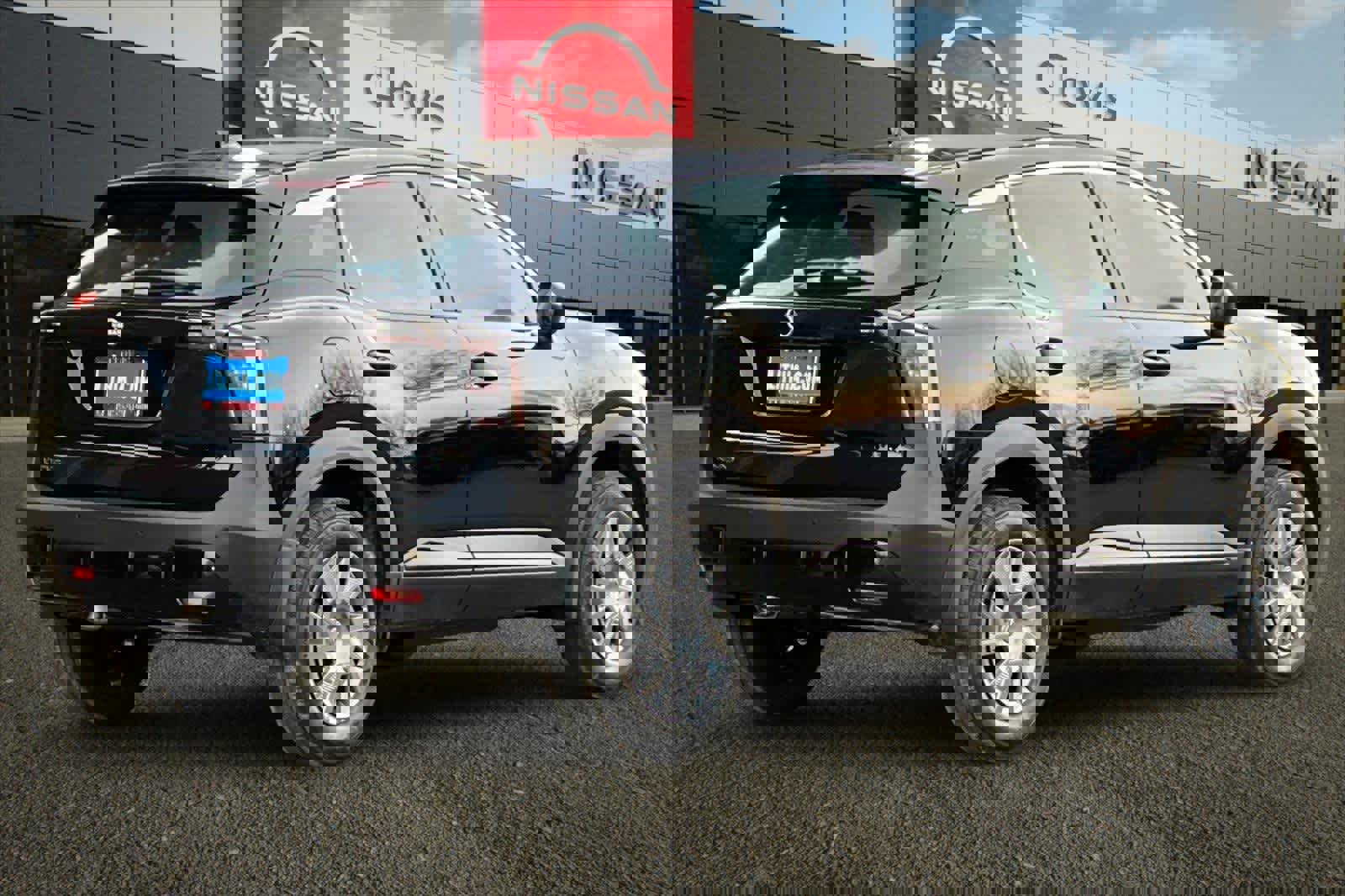 New 2026 Nissan Kicks S image 3