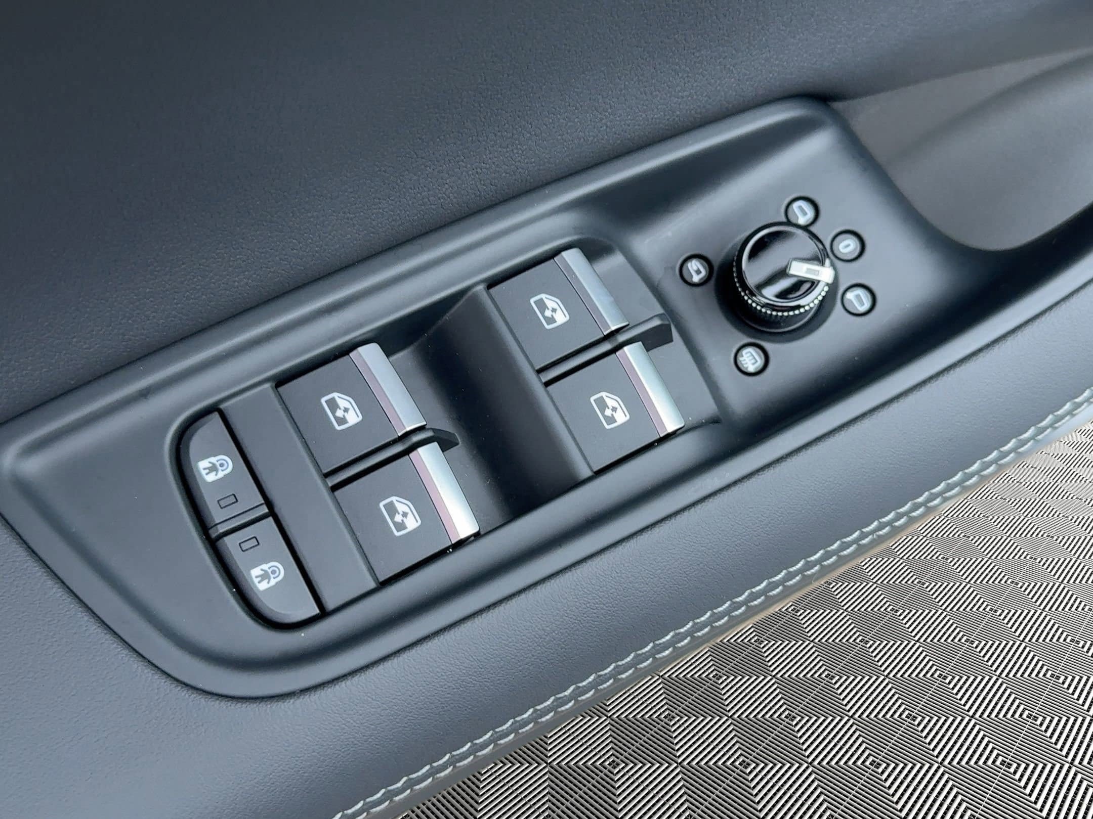 New 2026 Audi Q7 3.0T Premium Plus AWD/4WD image 13