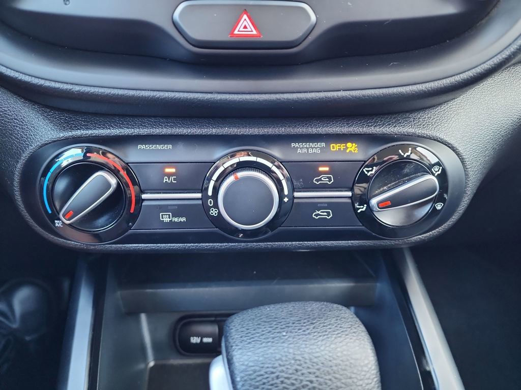 Used 2024 Kia Soul LX w/ Option Group 015 image 28