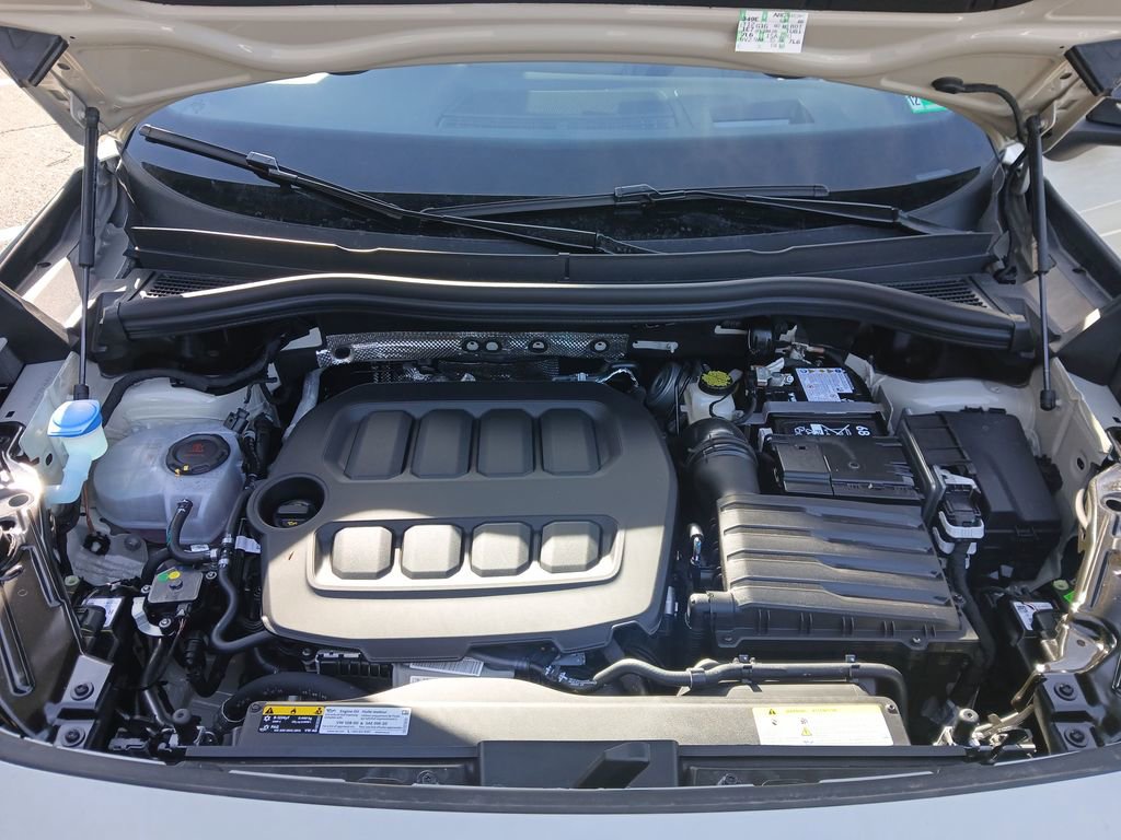 New 2026 Volkswagen Tiguan SE R-Line image 21