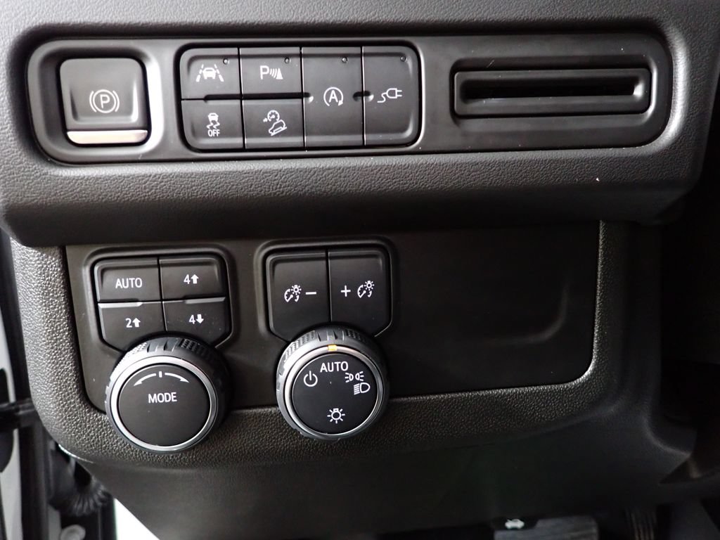 Used 2022 Chevrolet Tahoe Z71 AWD/4WD image 26