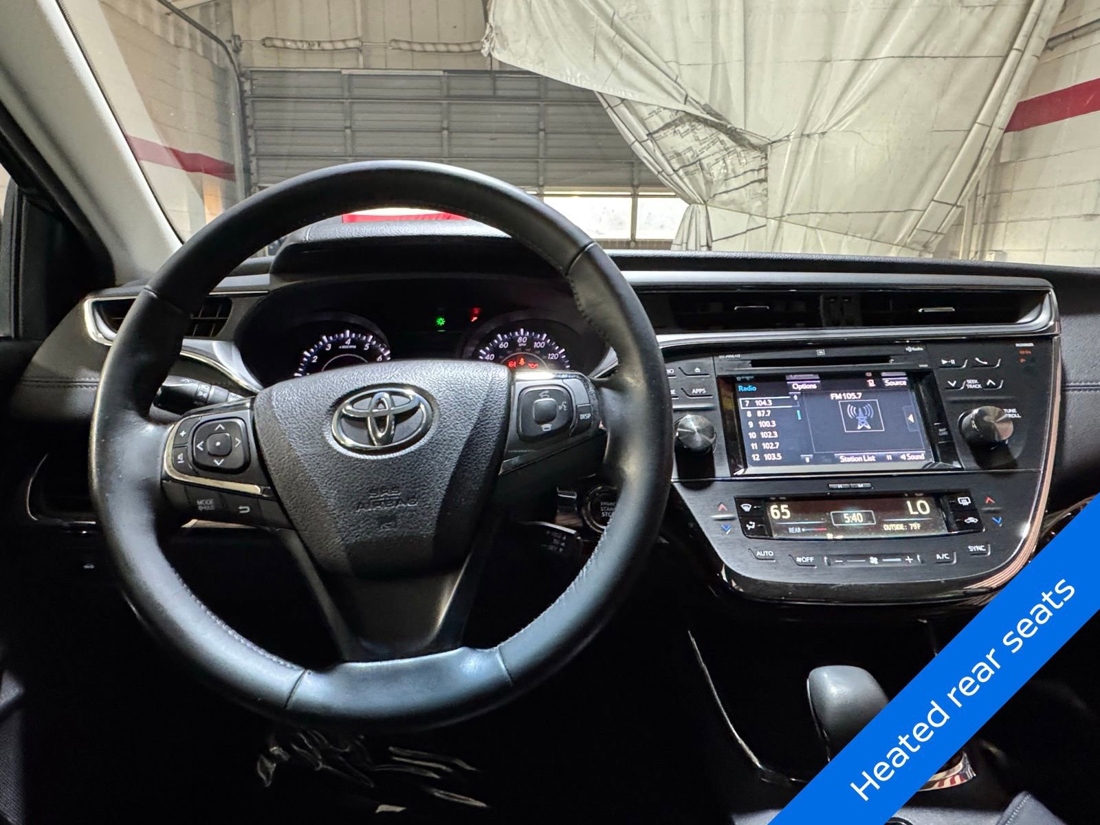 Used 2015 Toyota Avalon Limited image 16