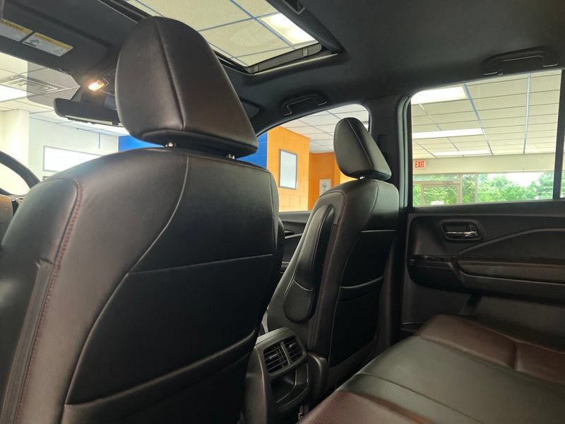 Used 2023 Honda Ridgeline Black Edition image 17