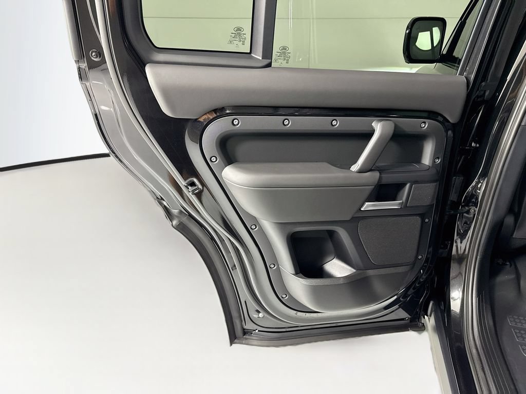 New 2026 Land Rover Defender 110 S AWD/4WD image 27