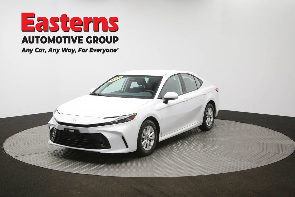 Used 2025 Toyota Camry LE image 55