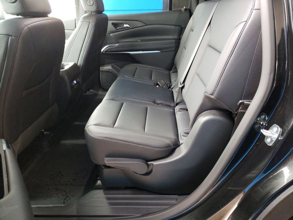 New 2026 Chevrolet Traverse LT w/ Driver Confidence Package image 22