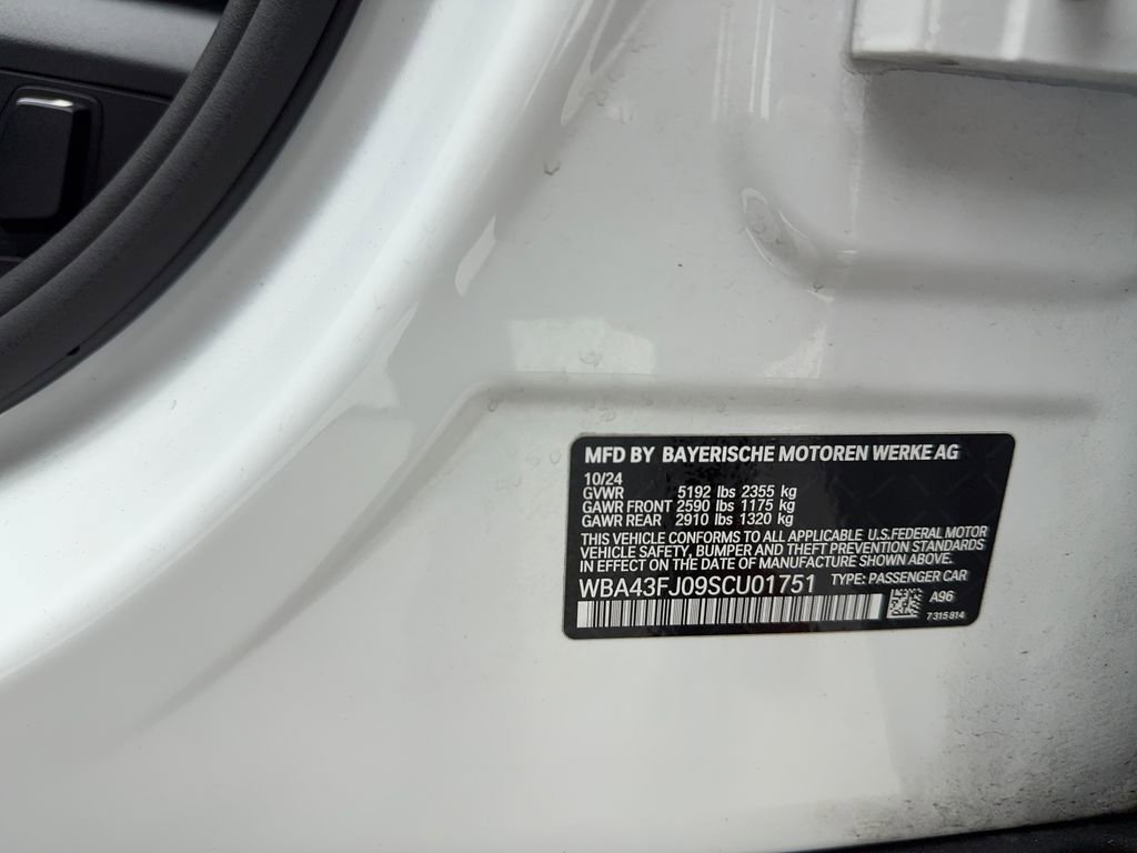 Used 2025 BMW 530i RWD image 55