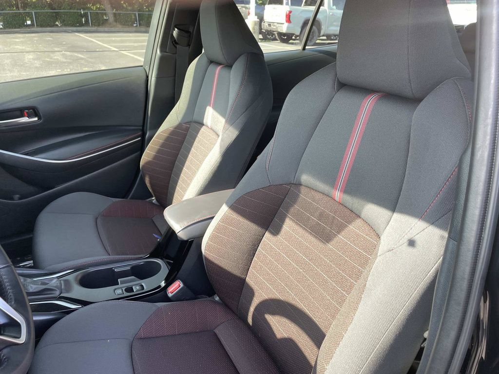 Used 2025 Toyota Corolla SE FWD image 22