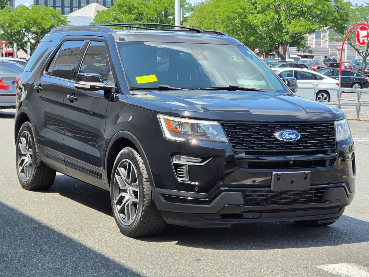 Used 2018 Ford Explorer Sport w/ Equipment Group 401A AWD/4WD image 3