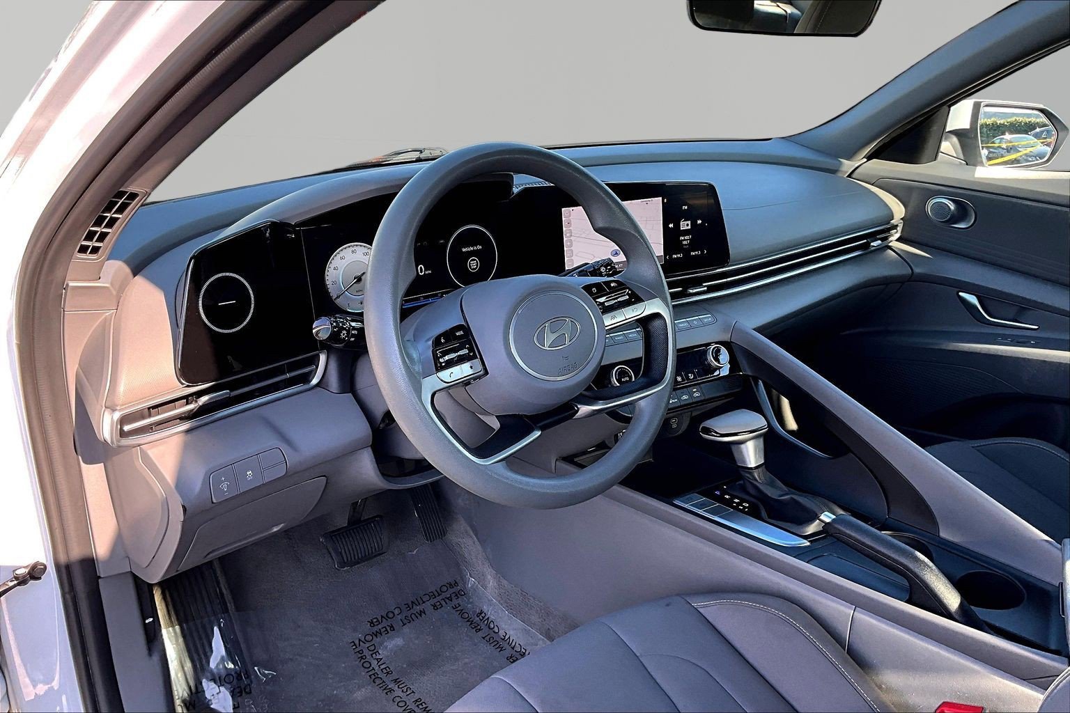 Used 2024 Hyundai Elantra SEL FWD image 17